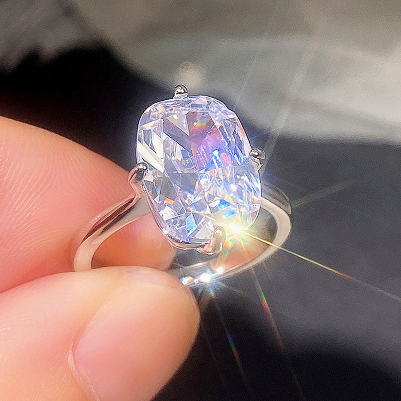 Four-claw White Square Diamond Ring Large Zircon